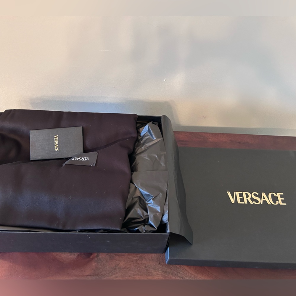 Versace shoes - Picture 2 of 5